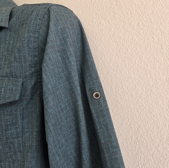 Prana Button Up Roll Tab Sleeve Shirt Outdoor Hiking  Camping Size Medium - Picture 10 of 15